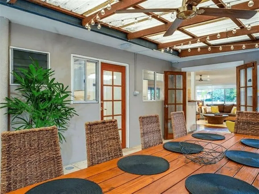 גולד קוסט Bliss At The Bungalow
